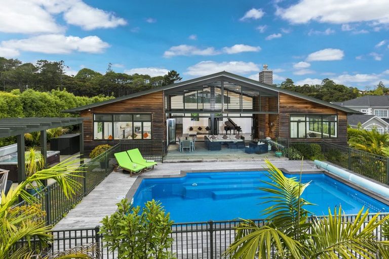 Photo of property in 36a Wicklam Lane, Greenhithe, Auckland, 0632