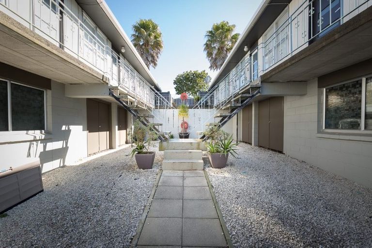 Photo of property in 1/8 George Street, Mount Eden, Auckland, 1024