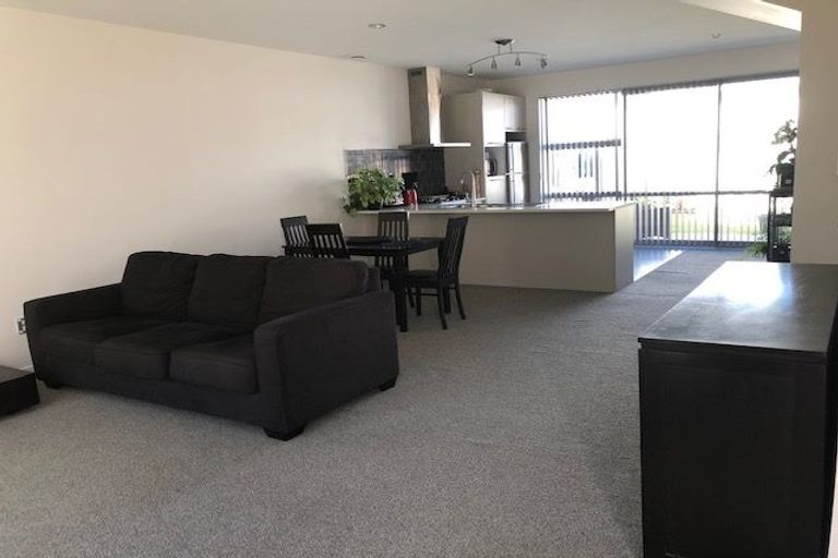 Photo of property in 76 Kuaka Drive, Takanini, 2112