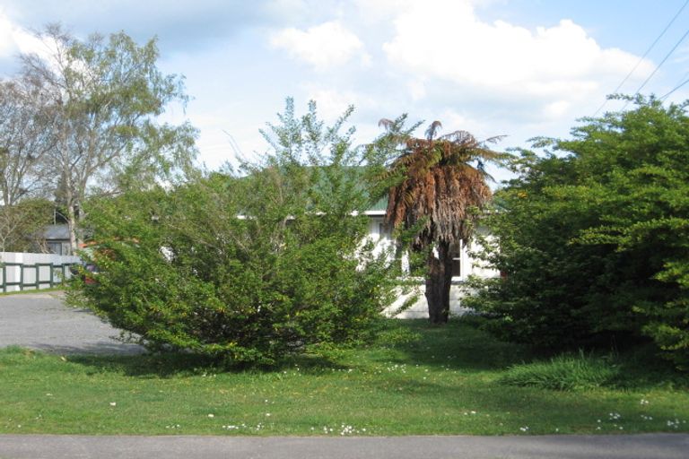 Photo of property in 4a Holden Avenue, Holdens Bay, Rotorua, 3010