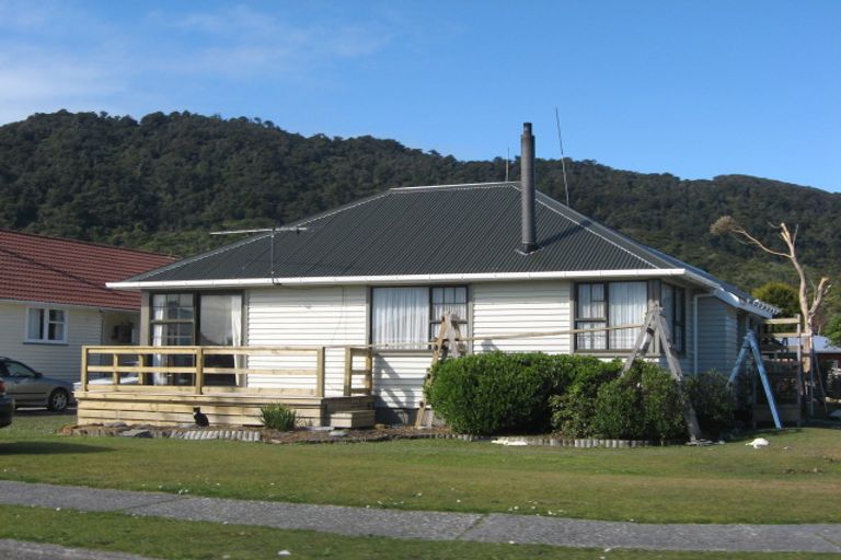 Photo of property in 86 Hall Street, Cobden, Greymouth, 7802