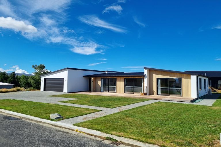 Photo of property in 22 Rodman Lane, Lake Tekapo, 7999