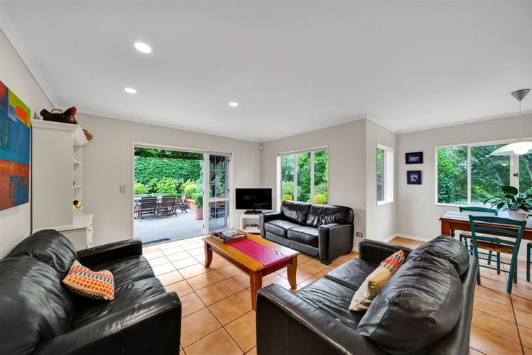 Photo of property in 12b Frank Frethey Place, Highlands Park, New Plymouth, 4312