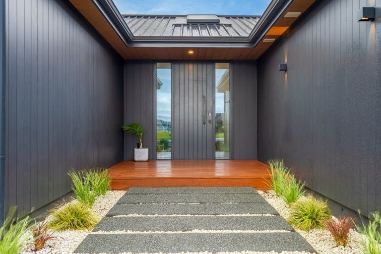 Photo of property in 24 Maturiki Drive, One Tree Point, 0118