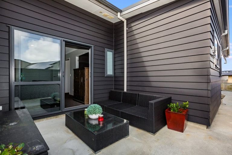 Photo of property in 12 Mo Street, Camborne, Porirua, 5026