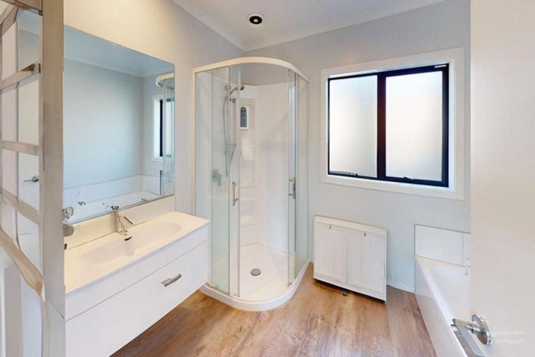 Photo of property in 5 Poplar Grove, Feilding, 4702