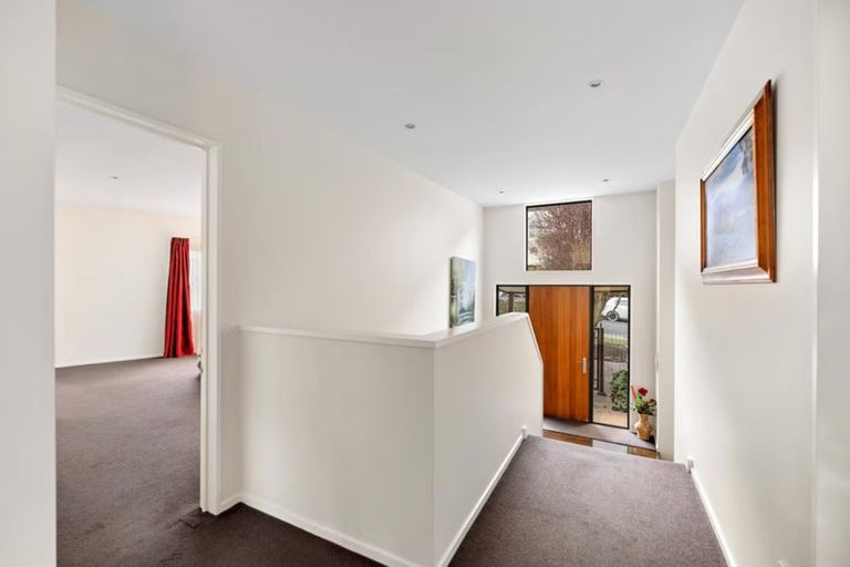 Photo of property in 11 Highview Terrace, Queenstown, 9300