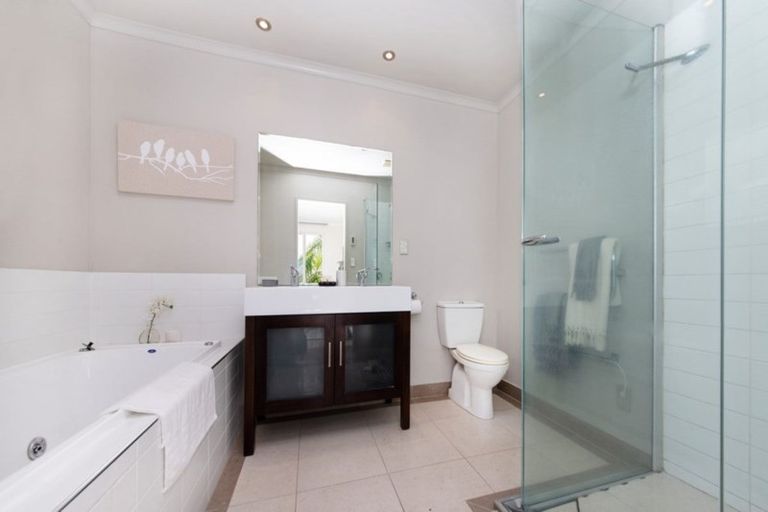 Photo of property in 190 Schnapper Rock Road, Schnapper Rock, Auckland, 0632