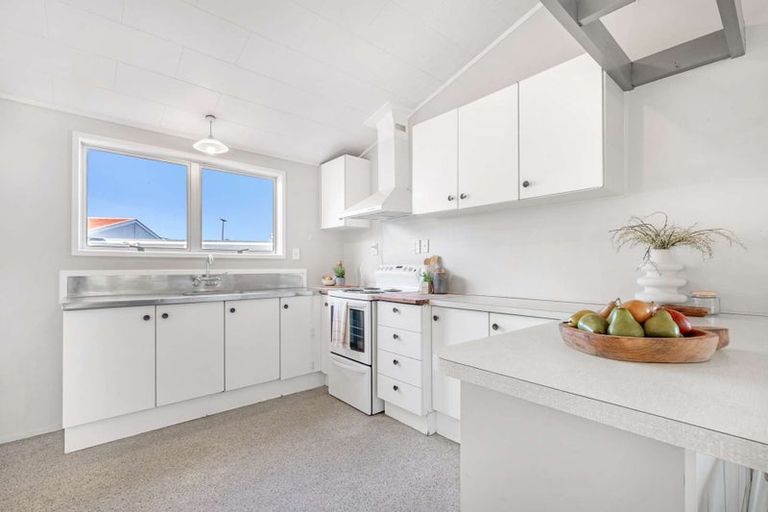 Photo of property in 70 Main Street, Edgecumbe, 3120