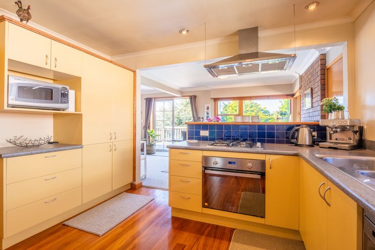 Photo of property in 121 Main Road, Fairfield, Dunedin, 9018