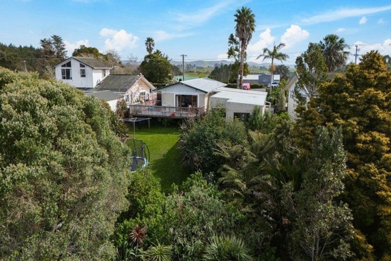 Photo of property in 83 Sunnyvale Road, Massey, Auckland, 0614