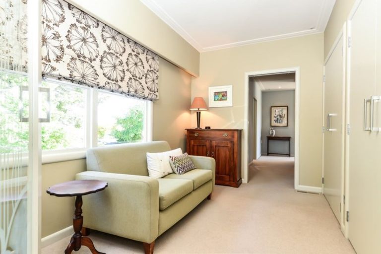 Photo of property in 65 Braid Road, St Andrews, Hamilton, 3200