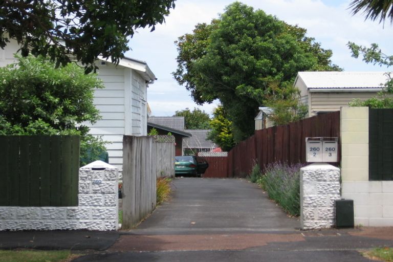 Photo of property in 3/260 Meola Road, Point Chevalier, Auckland, 1022