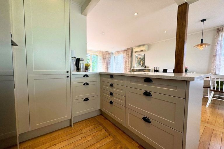 Photo of property in 185 Waimumu Road, Massey, Auckland, 0614