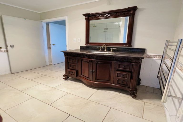 Photo of property in 320 Fitzgerald Road, Drury, 2577