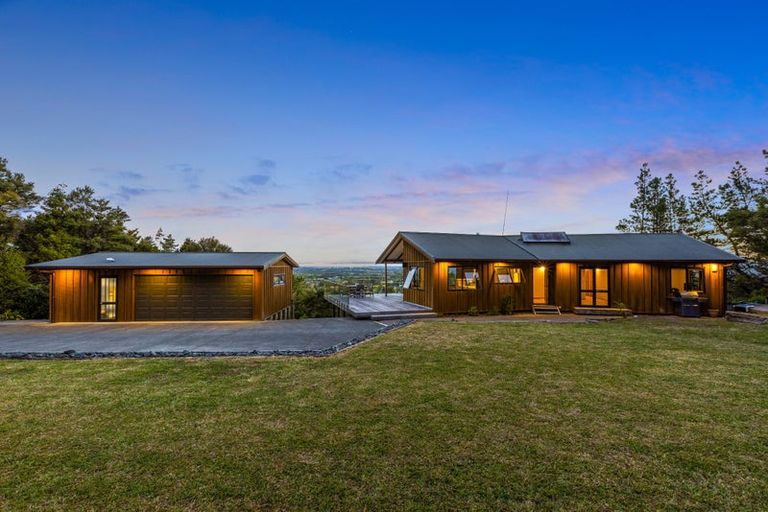 Photo of property in 45 Pinetone Road, Kumeu, 0892