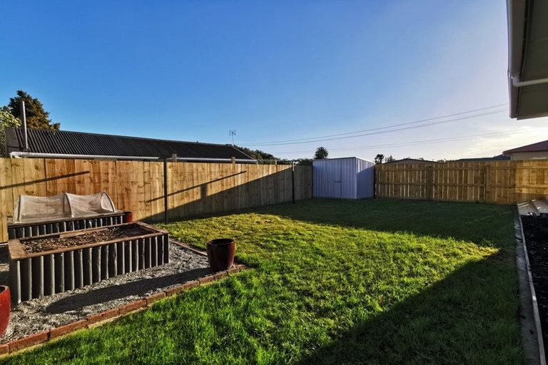 Photo of property in 71 Makora Road, Masterton, 5810