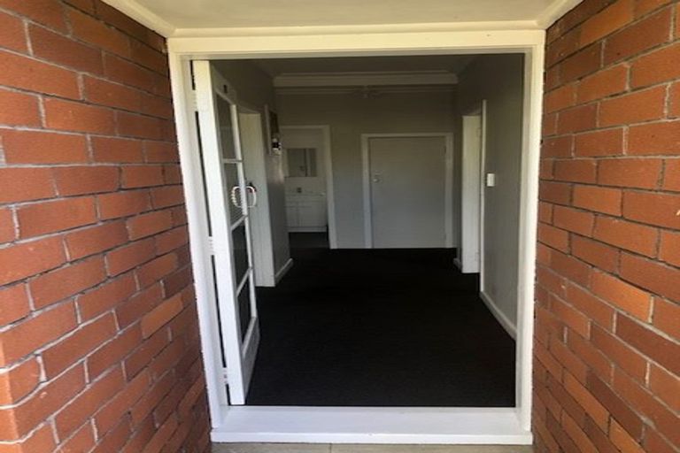 Photo of property in 162 Hutchinson Avenue, New Lynn, Auckland, 0600