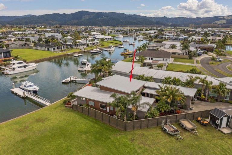Photo of property in 3 Little George Place, Whitianga, 3510