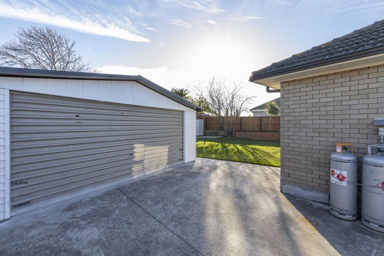 Photo of property in 19 Vancouver Crescent, Wainoni, Christchurch, 8061