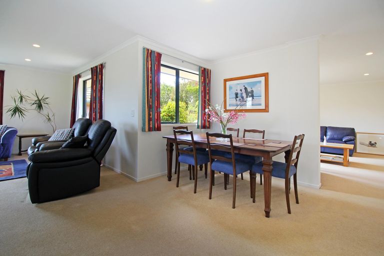 Photo of property in 13 Four Oaks Place, Pukekohe, 2120