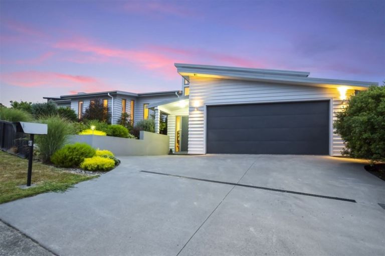 Photo of property in 40 Mo Street, Camborne, Porirua, 5026