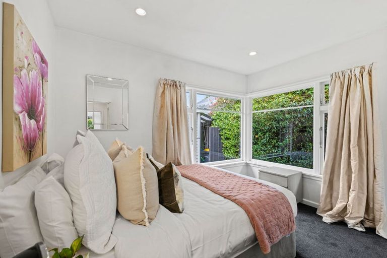 Photo of property in 2/110 Leinster Road, Merivale, Christchurch, 8014