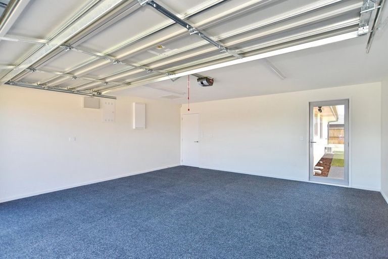 Photo of property in 26 Tara Crescent, Woodend, 7610