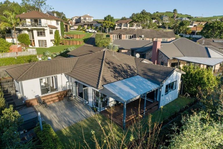 Photo of property in 15 Riddington Rise, Ohauiti, Tauranga, 3112