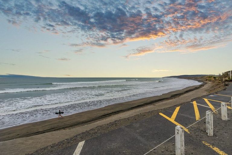 Photo of property in 13 Cordyline Road, Port Waikato, Tuakau, 2695