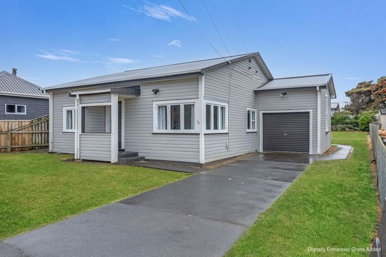 Photo of property in 36 Matai Street, Castlecliff, Whanganui, 4501