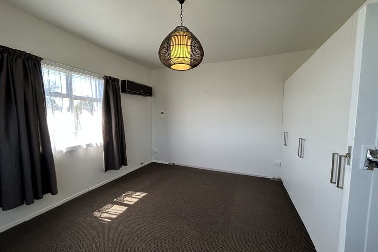 Photo of property in 1 Sedcole Street, Pahiatua, 4910