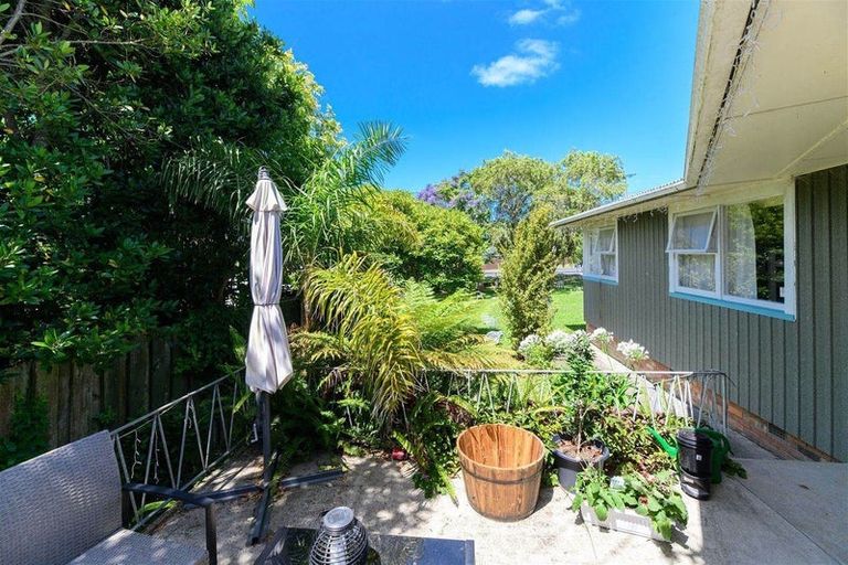 Photo of property in 3 Simpson Road, Ranui, Auckland, 0612