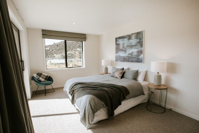 Photo of property in 8 Nokomai Street, Wanaka, 9305