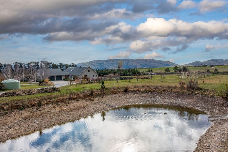 Photo of property in 448 Letts Gully Road, Letts Gully, Alexandra, 9393