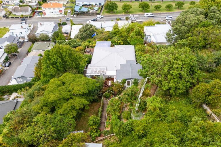 Photo of property in 9 Havelock Terrace, Hospital Hill, Napier, 4110