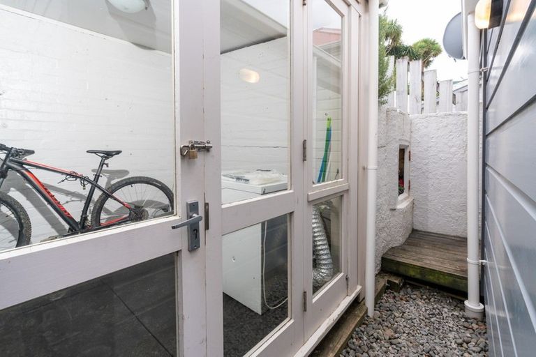 Photo of property in 70 Wallace Street, Mount Cook, Wellington, 6021