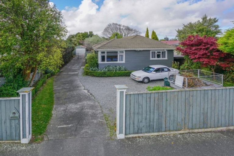 Photo of property in 15 Moreland Avenue, Papanui, Christchurch, 8053