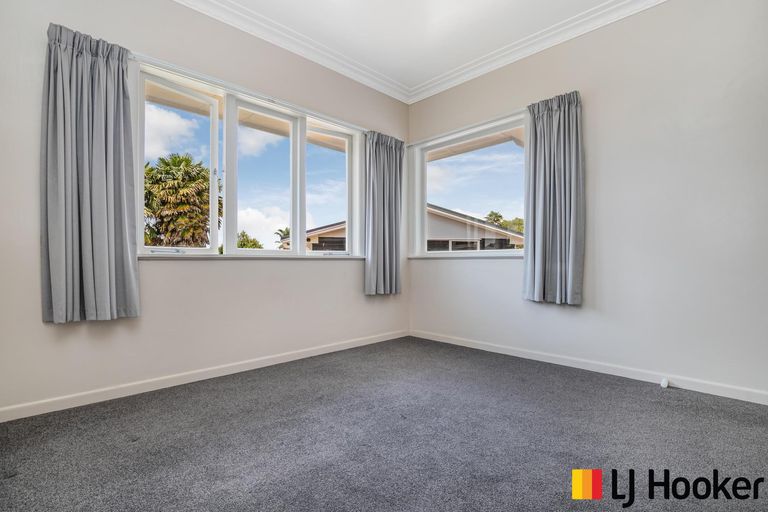 Photo of property in 37 Hooper Avenue, Pukekohe, 2120