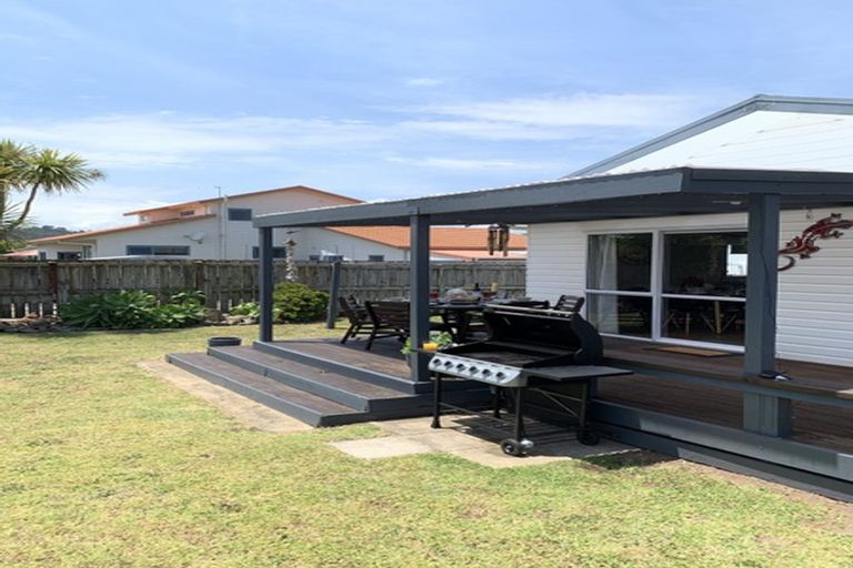 Photo of property in 41 Whitby Avenue, Whitianga, 3510