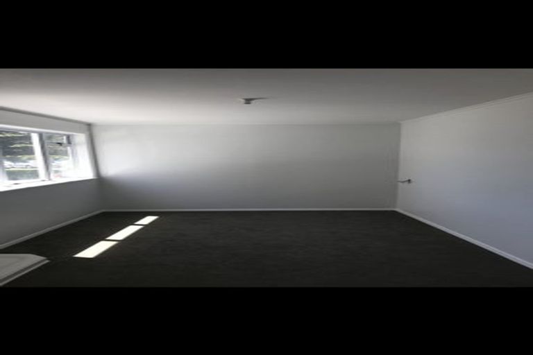 Photo of property in 178 Main Road, Tawa, Wellington, 5028