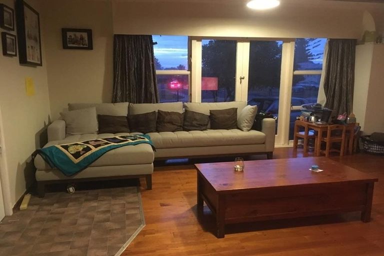 Photo of property in 44 Edinburgh Avenue, Rosehill, Papakura, 2113