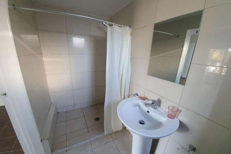Photo of property in 2/40 Bayview Road, Bayview, Auckland, 0629