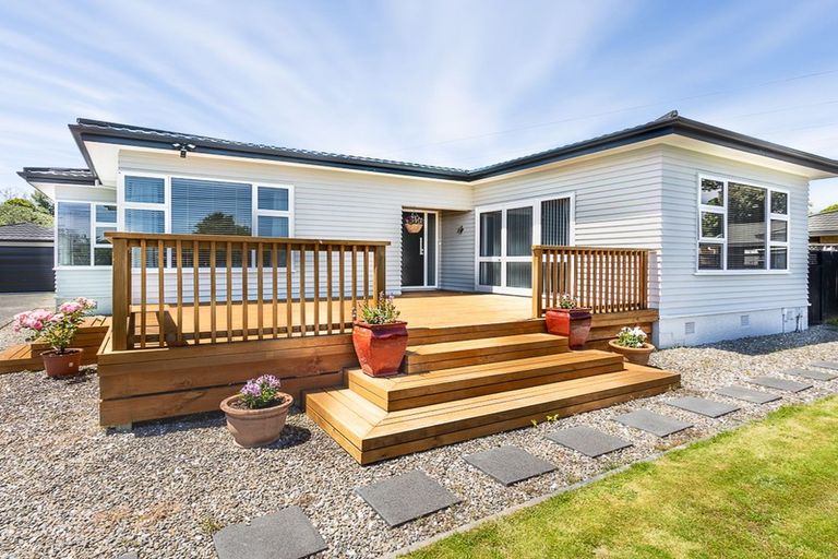 Photo of property in 315 Te Moana Road, Waikanae, 5036
