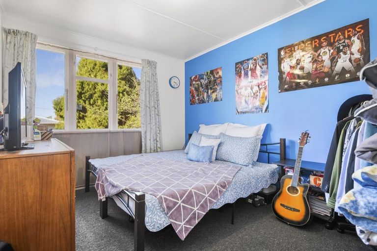 Photo of property in 16 Ross Road, Western Heights, Rotorua, 3015