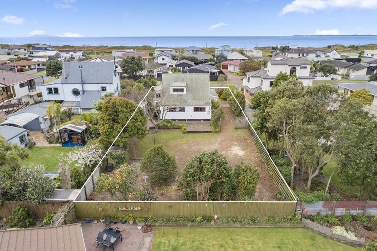 Photo of property in 56 Dickson Road, Papamoa Beach, Papamoa, 3118