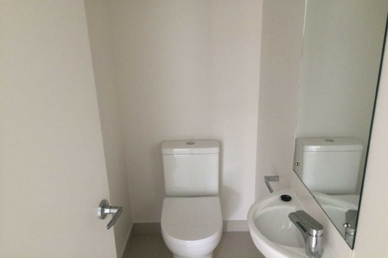 Photo of property in 11 Costa Viva Crescent, Karaka, Papakura, 2113