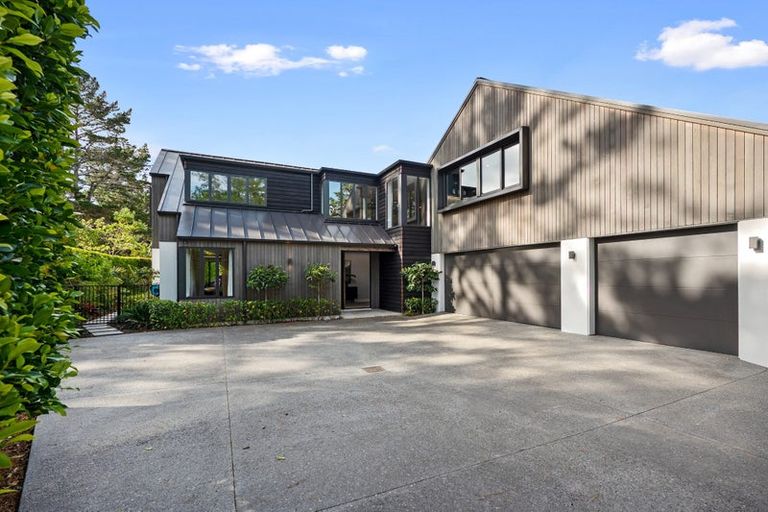 Photo of property in 19 Kingfisher Grove, Greenhithe, Auckland, 0632