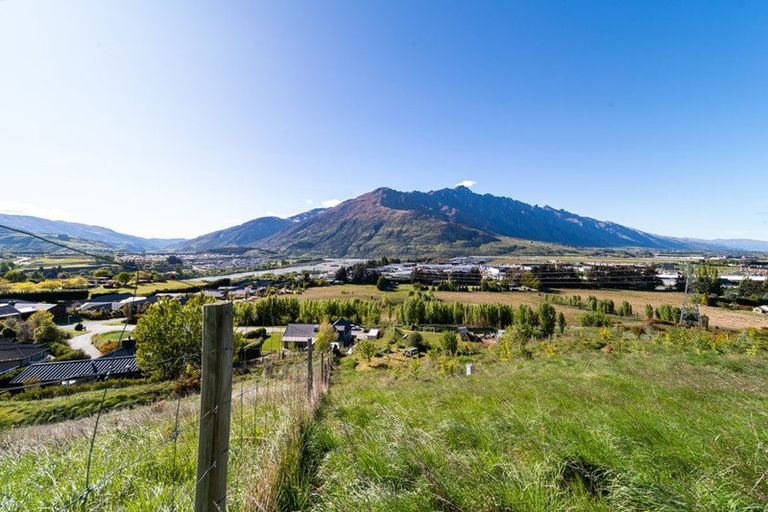 Photo of property in 8 Trench Hill Road, Frankton, Queenstown, 9371