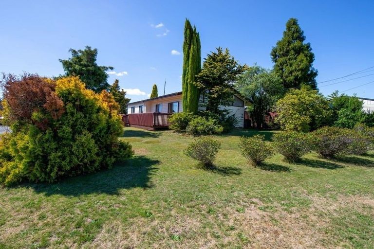 Photo of property in 1 Deborah Place, Mangakakahi, Rotorua, 3015